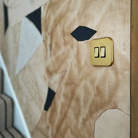 2G Rocker Light Switch (20A) in Gold