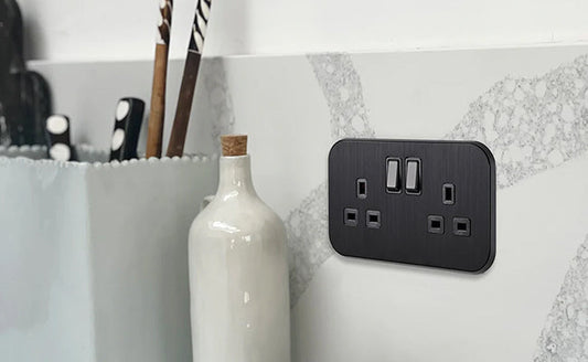 Pushka black socket