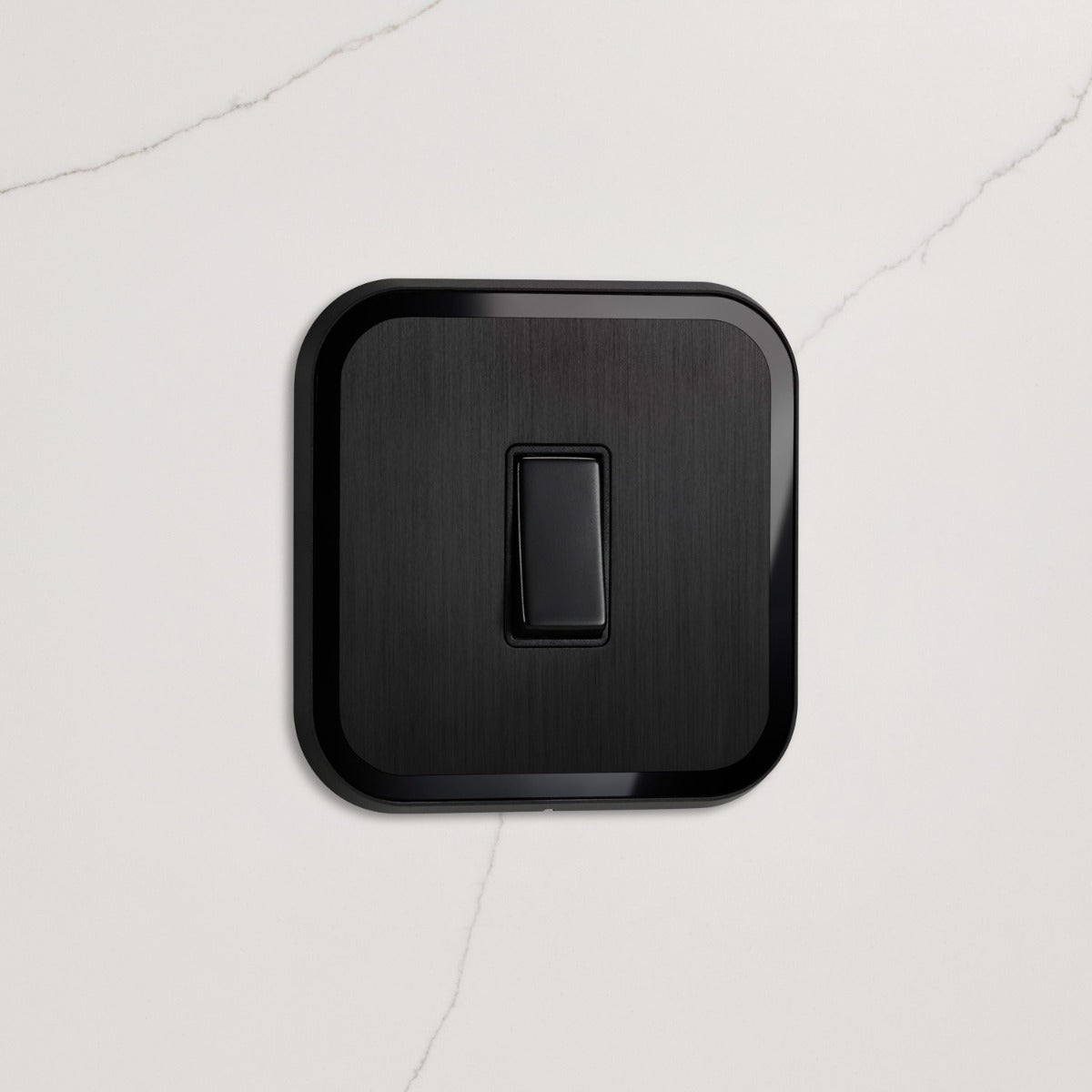 1G Rocker Light Switch (20A) in Black & Black Gloss