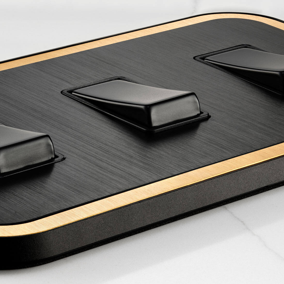 3G Rocker Light Switch (20A) in Black & Gold