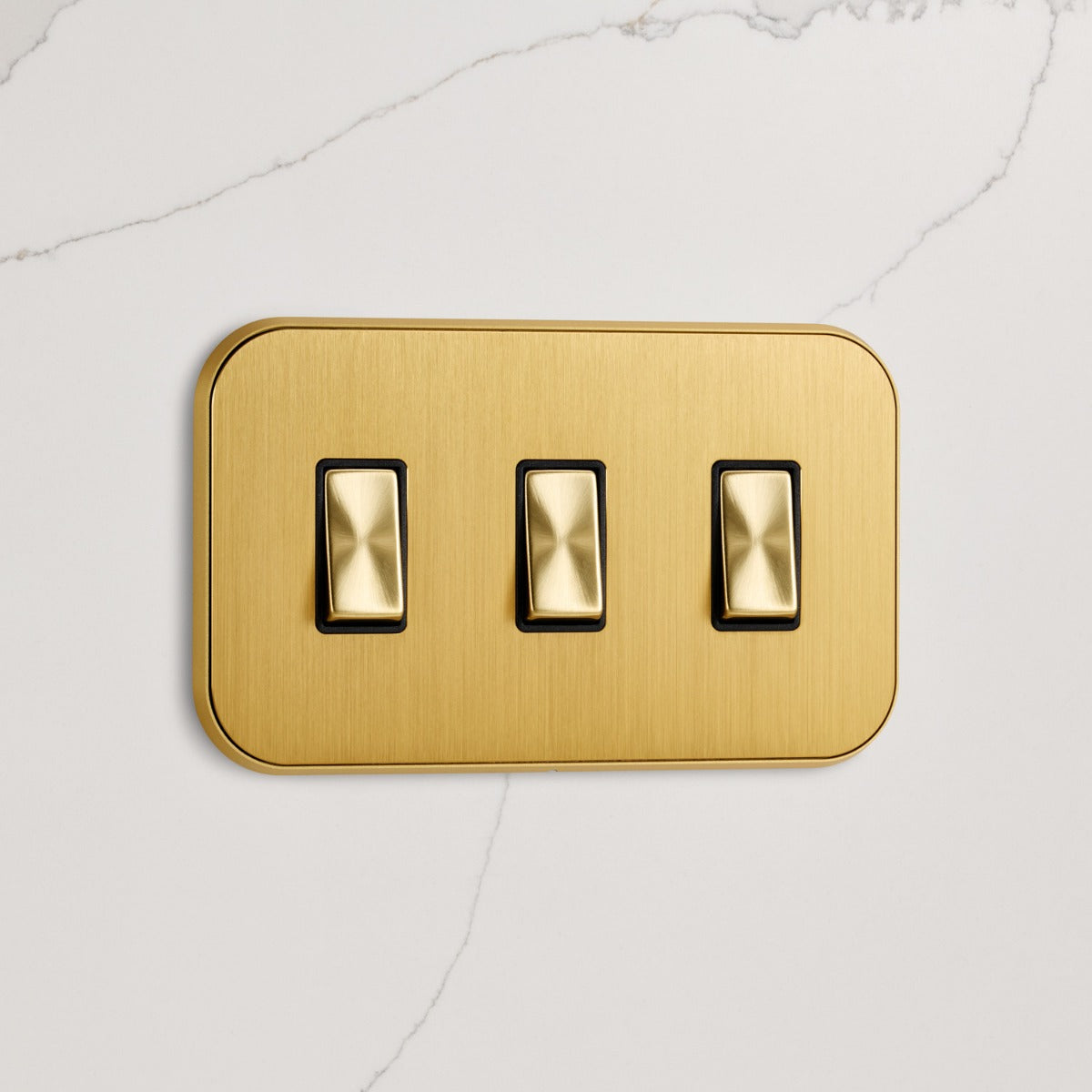 3G Rocker Light Switch (20A) in Gold