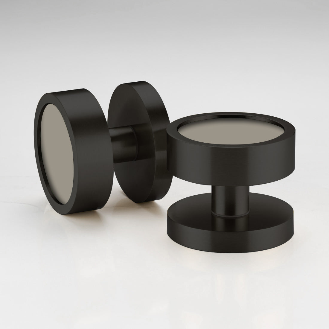 55907124117835_55924023853387