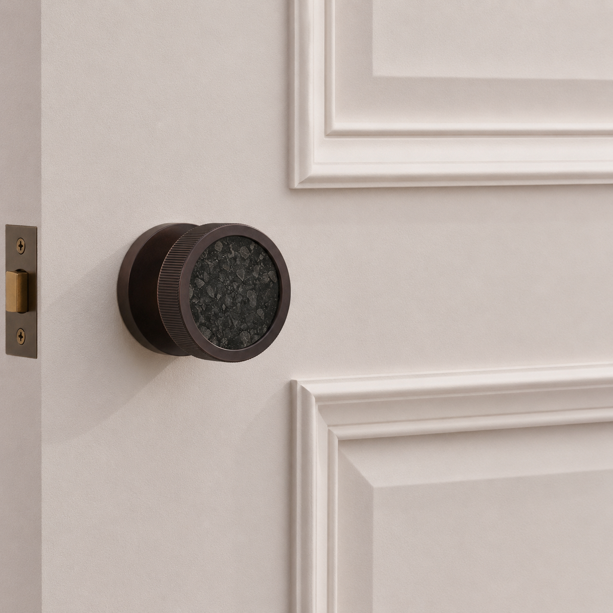 Boutons de porte à encastrer en laiton et terrazzo finition bronze