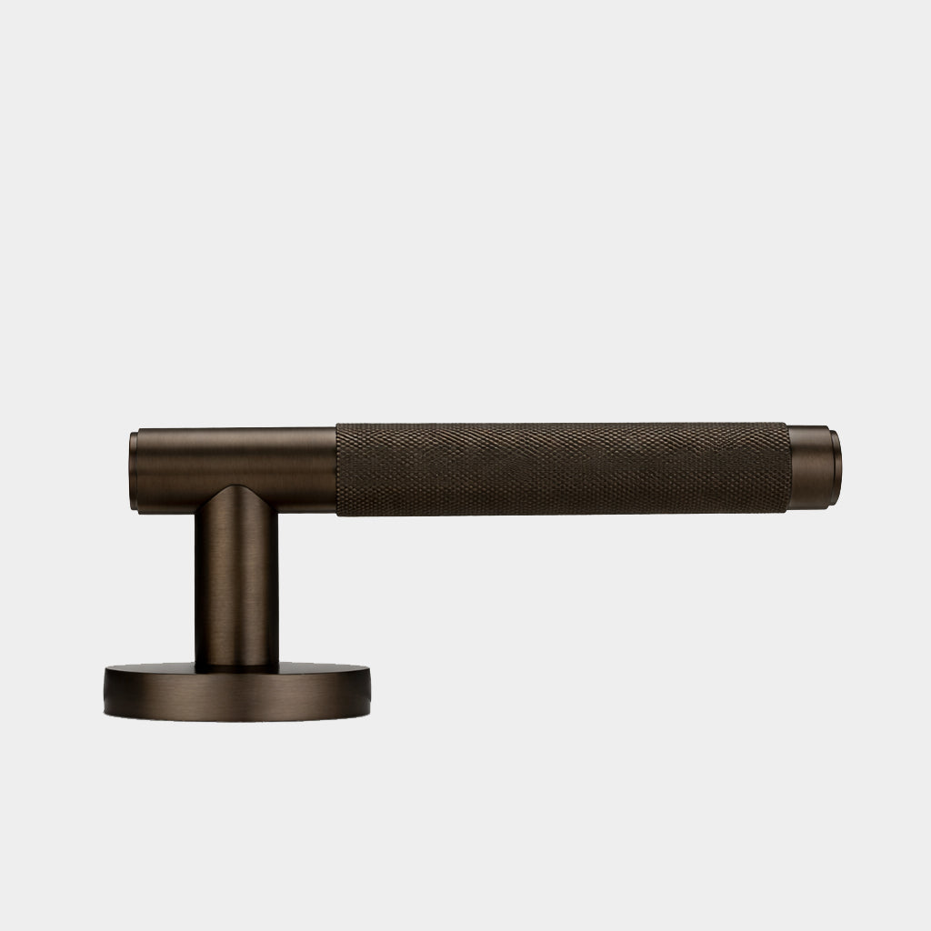 Brass Knurled Lever Door Handle in Bronze