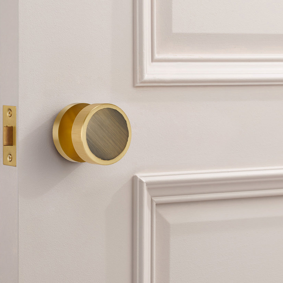 Brass Mortice Door Knobs in Gold