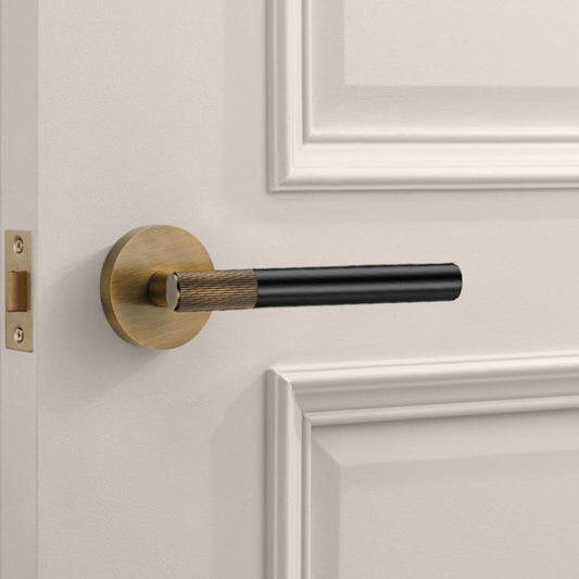 Antique Linear Lever Handle with Tip in Black