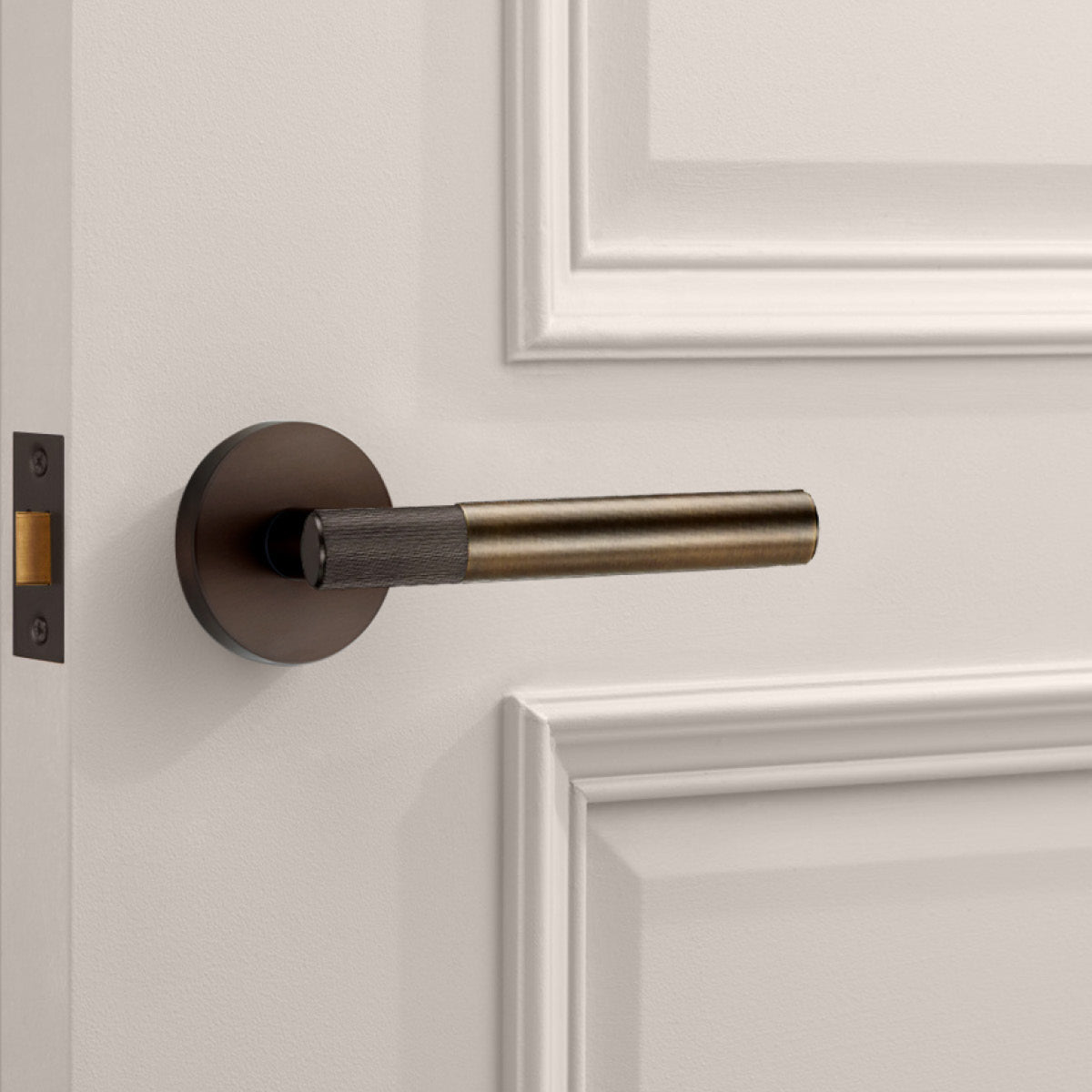 Bronze Linear Lever Handle with Tip in Antique