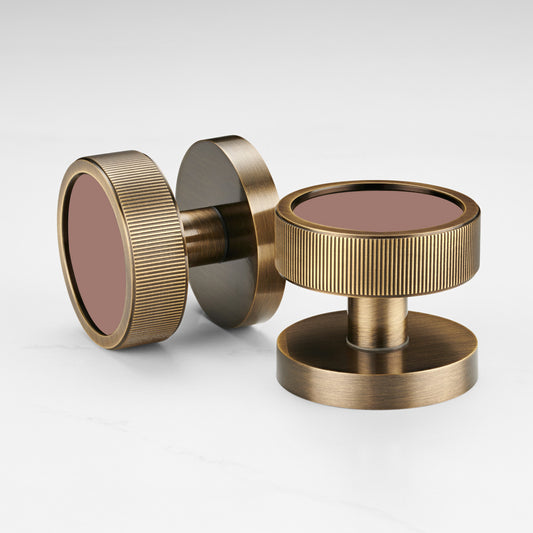 56233203401035_55924003733835