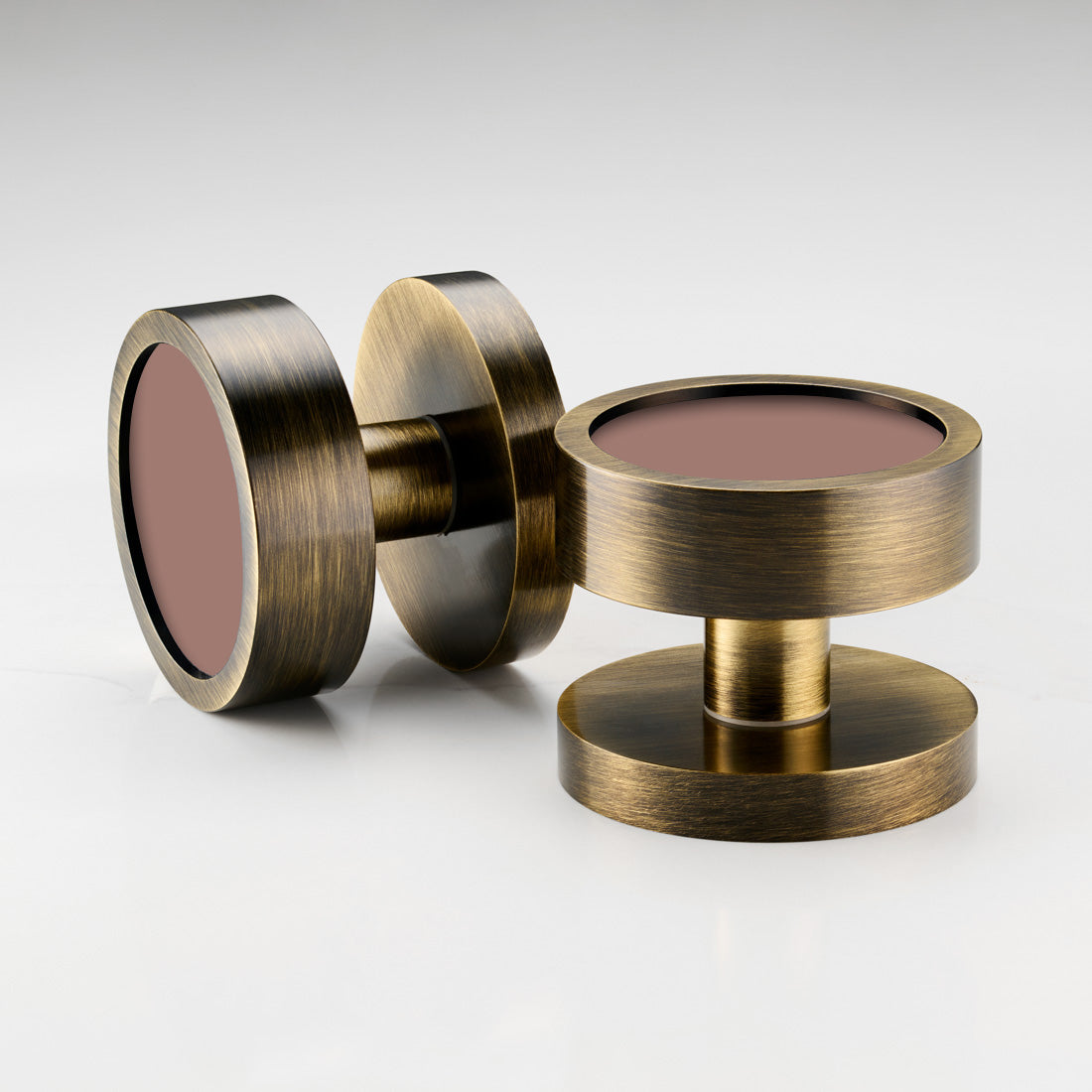 55907115991371_55924003733835