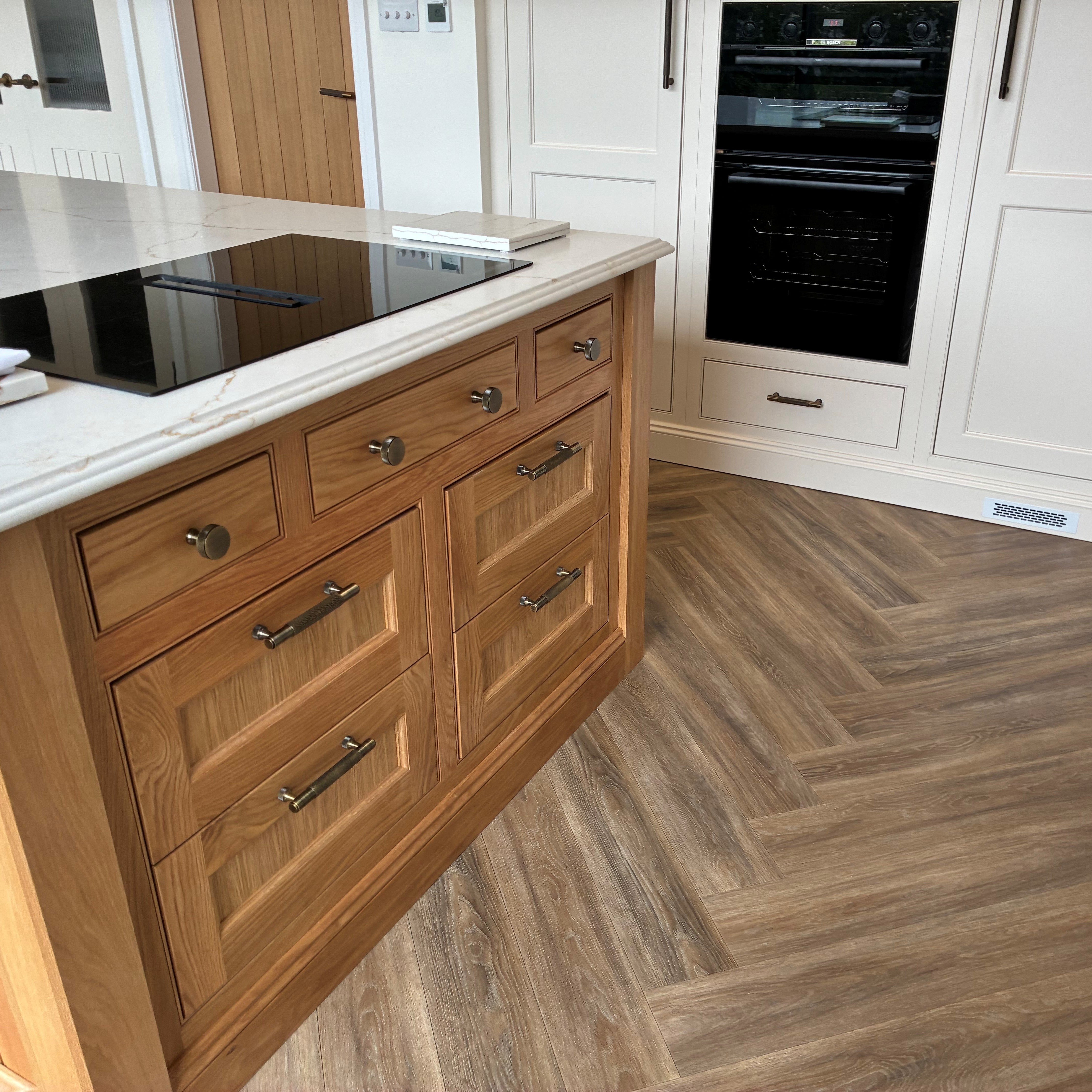 Brass Knurled Cabinet Handles in Antique