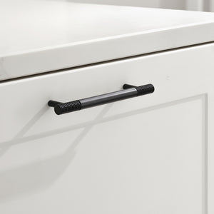 Fluted Pull Handle in Black