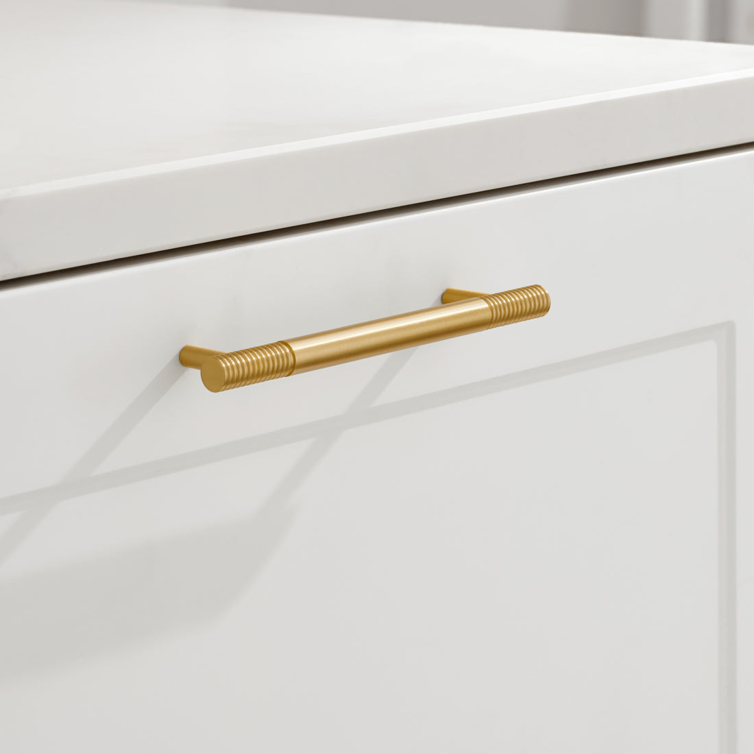 Fluted Pull Handle in Gold