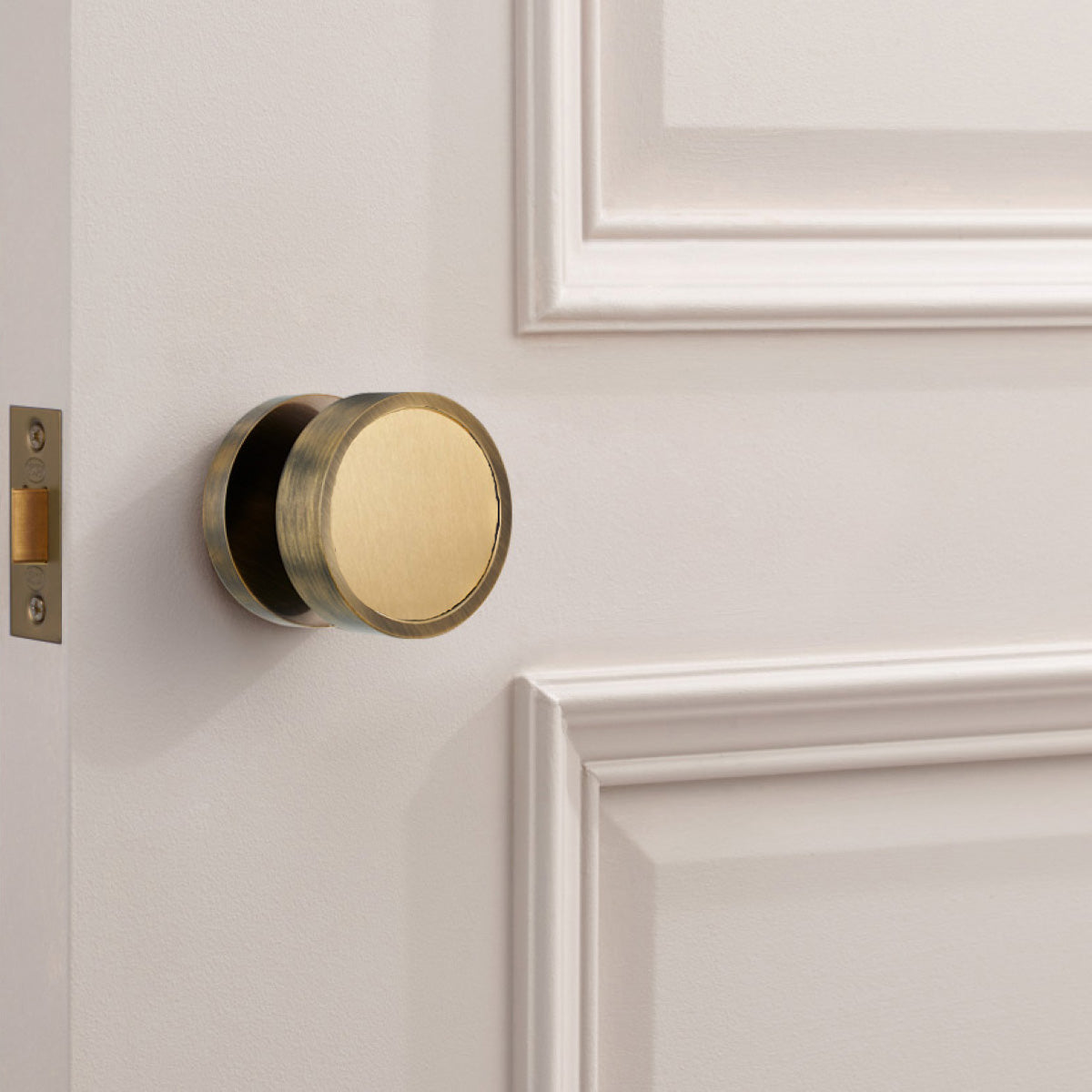 Brass Mortice Door Knobs in Antique