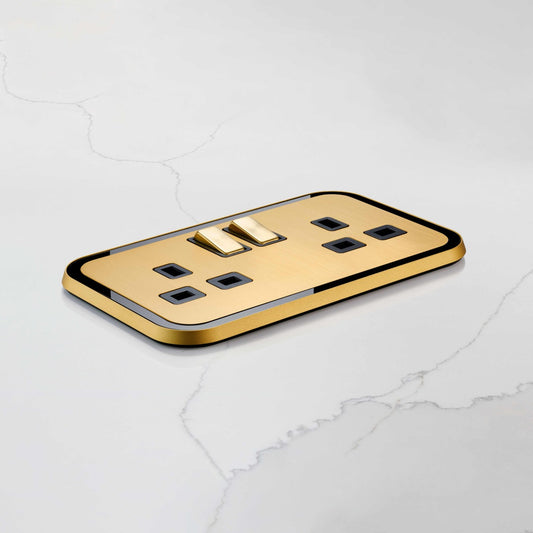 2G UK Plug Socket (13A) in Gold & Black Gloss