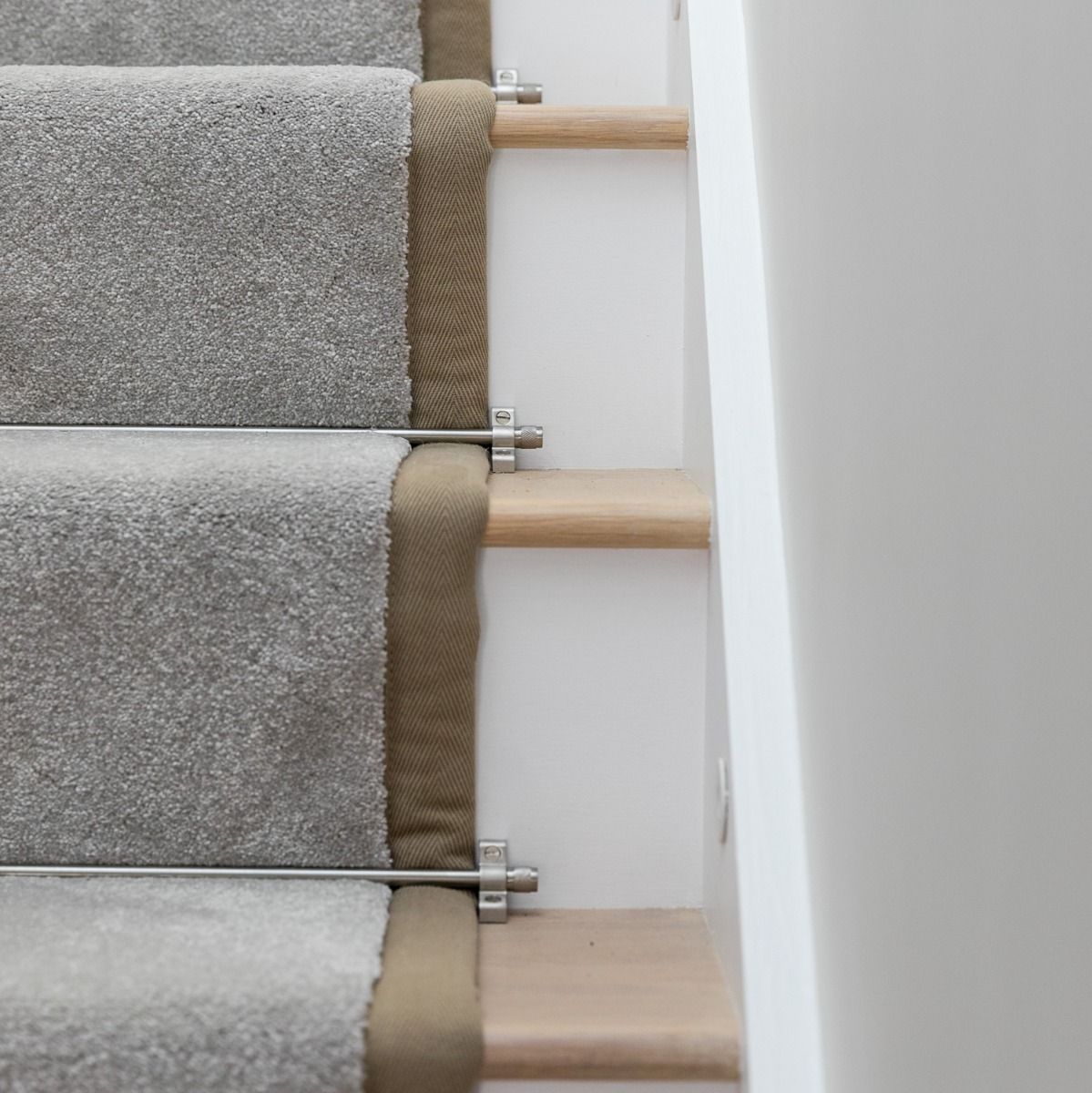 Brass Stair Carpet Runner Rods in Silver