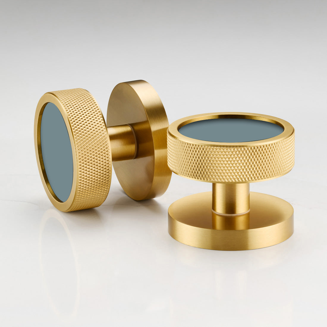 55907139027275_55923997409611