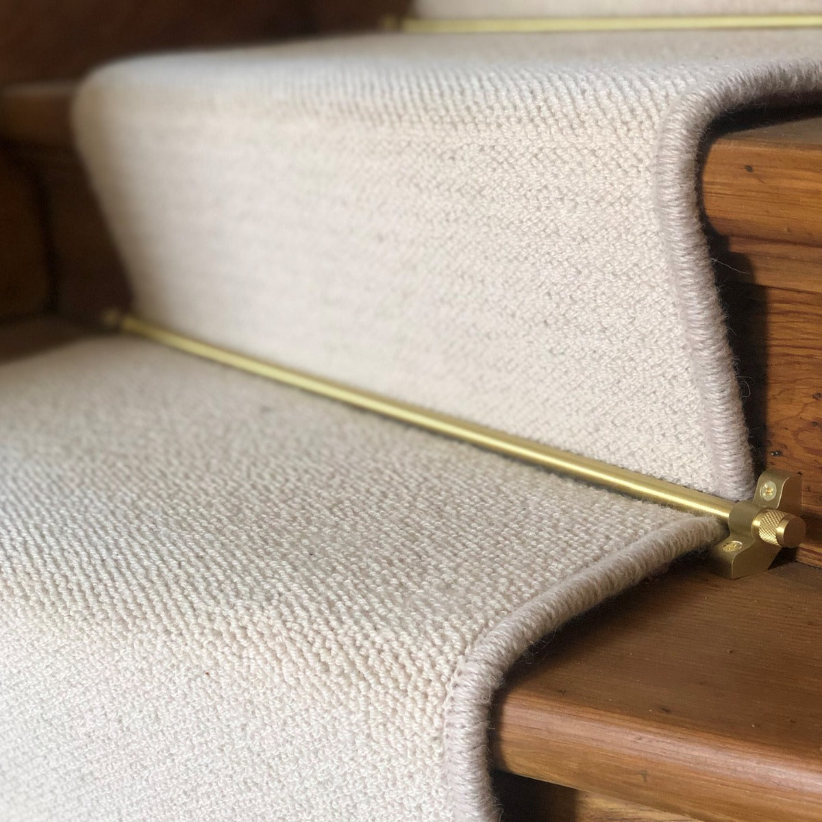 Brass Stair Carpet Runner Rods in Gold