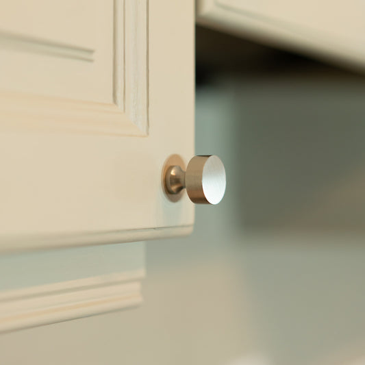 Round Door Knobs in Silver - Small