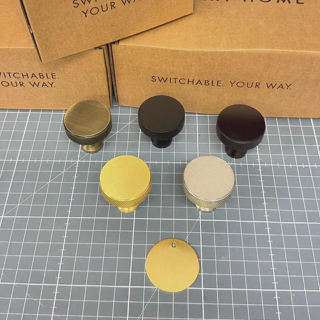 Brass Knurled Round Door Knobs in Gold