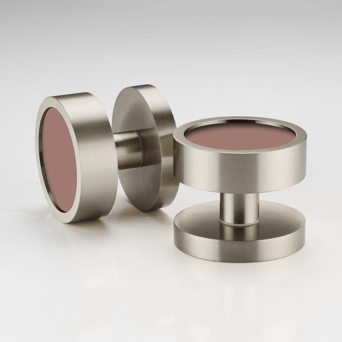 55907148300619_55924003733835