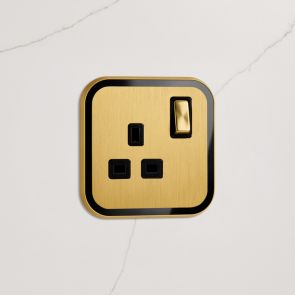 1G UK Plug Socket (13A) in Gold & Black Gloss