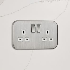 2G UK Plug Socket (13A) in Silver